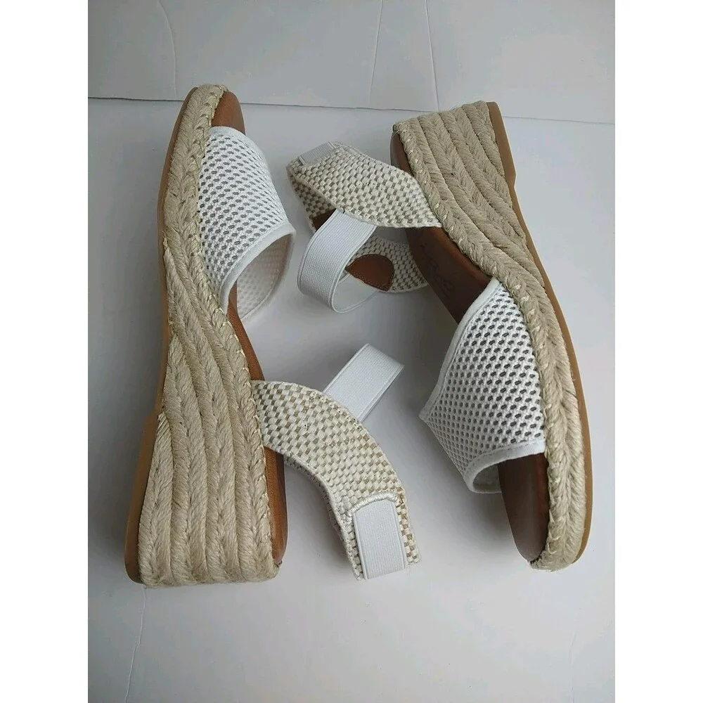 Zodiac Woman 10M Noreen White Mesh Fabric Wedge Slingback Sandals Casual